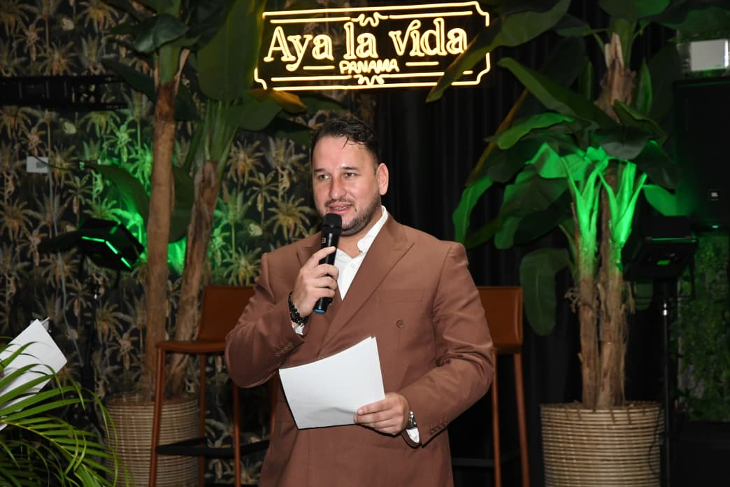 Alexander De Mondey_ Fundador de Fine Dining Table